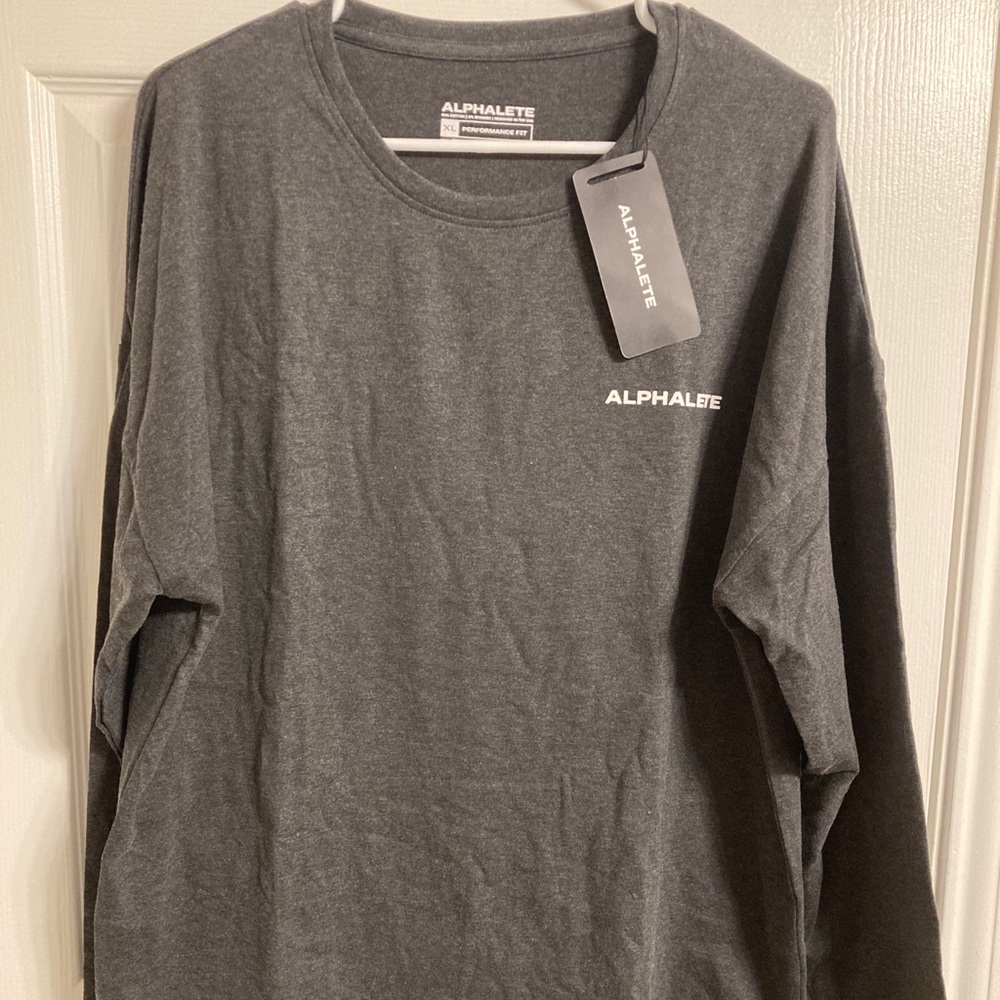 Alphalete Mens Competition LS NWT